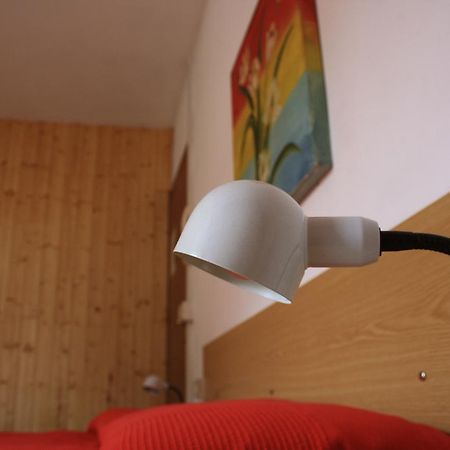 Albergo Della Posta Clusone Eksteriør billede